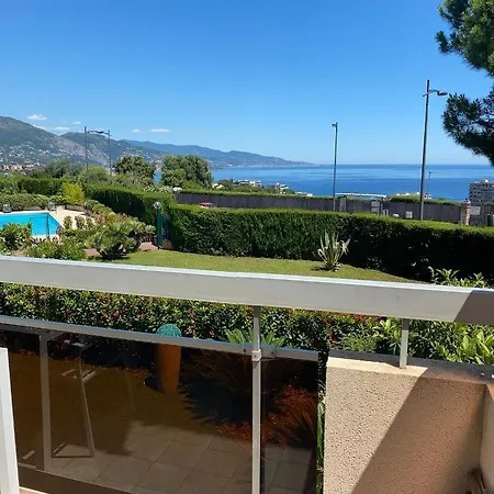 Superbe 2P Vue Mer, Ensoleille, Piscine Roquebrune-Cap-Martin Exterior photo